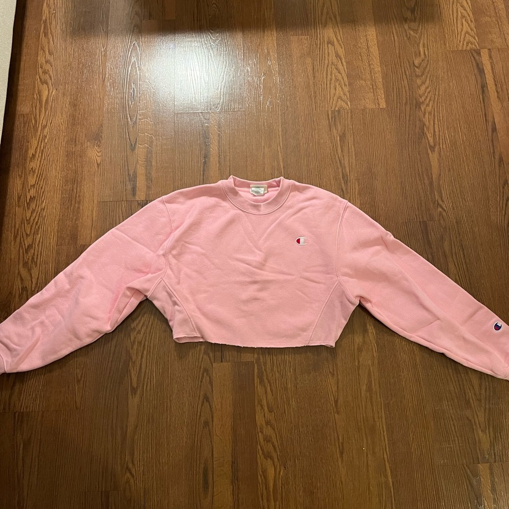 Cropped Champion sweatshirt
